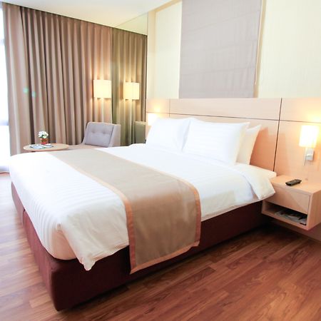 Petals Inn Bangkok Extérieur photo