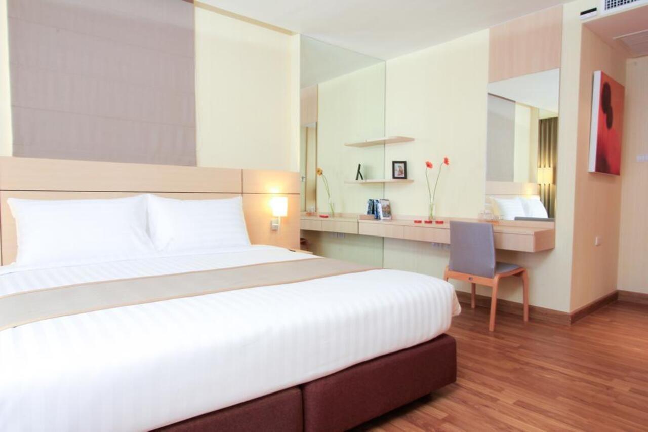 Petals Inn Bangkok Extérieur photo