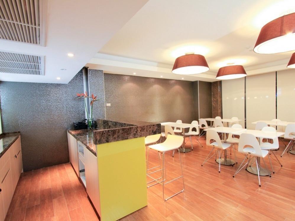 Petals Inn Bangkok Extérieur photo