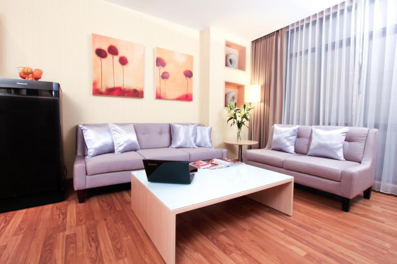 Petals Inn Bangkok Extérieur photo