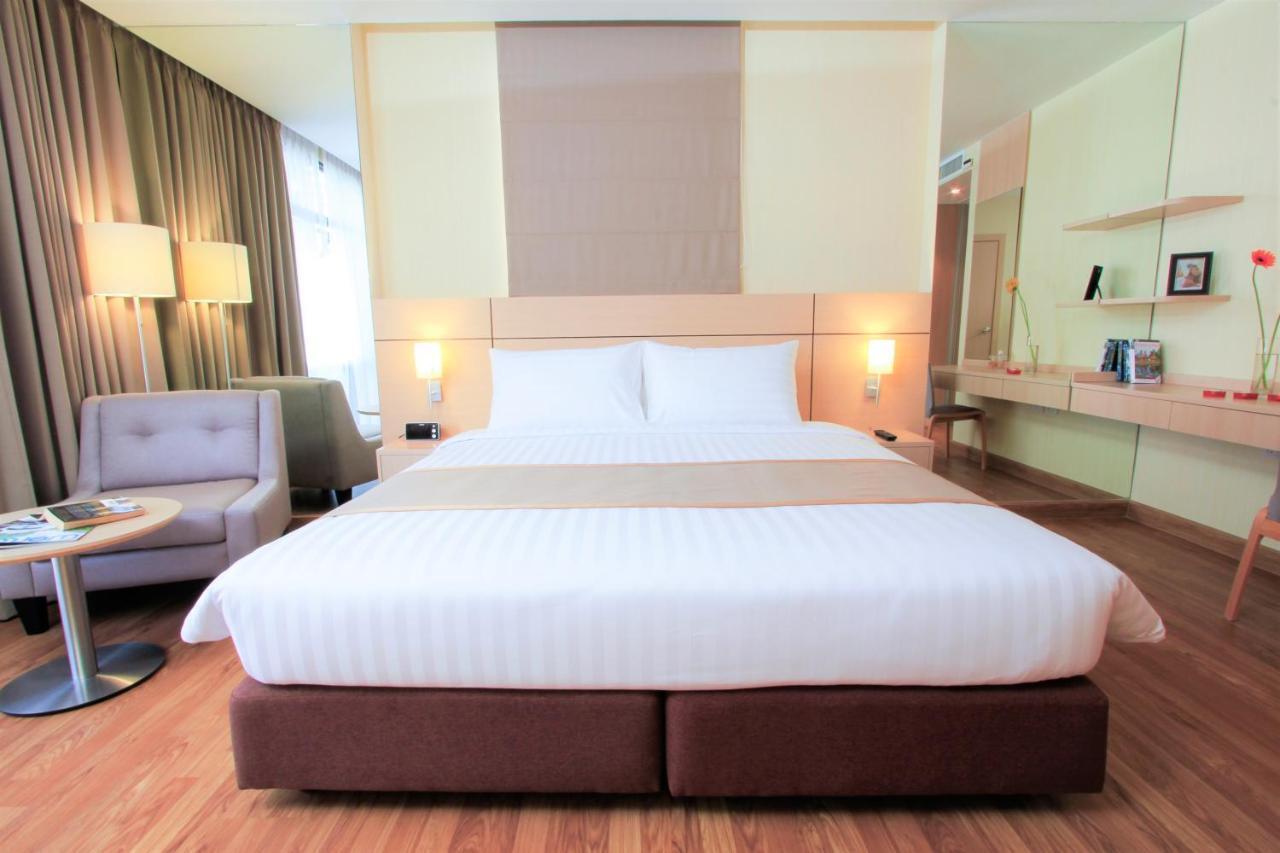 Petals Inn Bangkok Extérieur photo